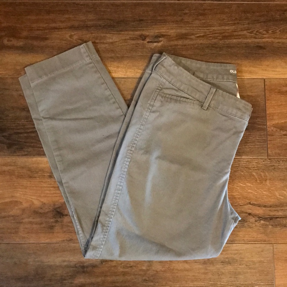 Old Navy Pixie Chino Pants